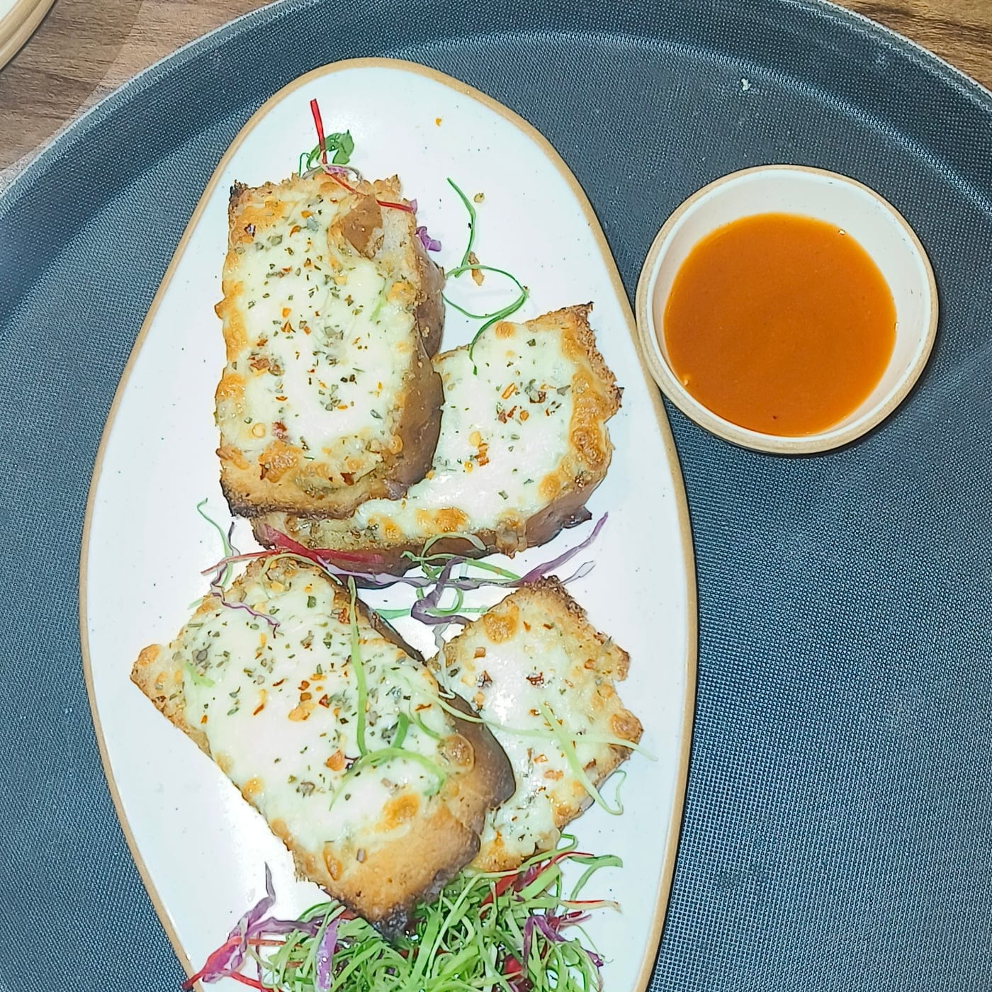 Signature Cheese Garlic Bread Toast